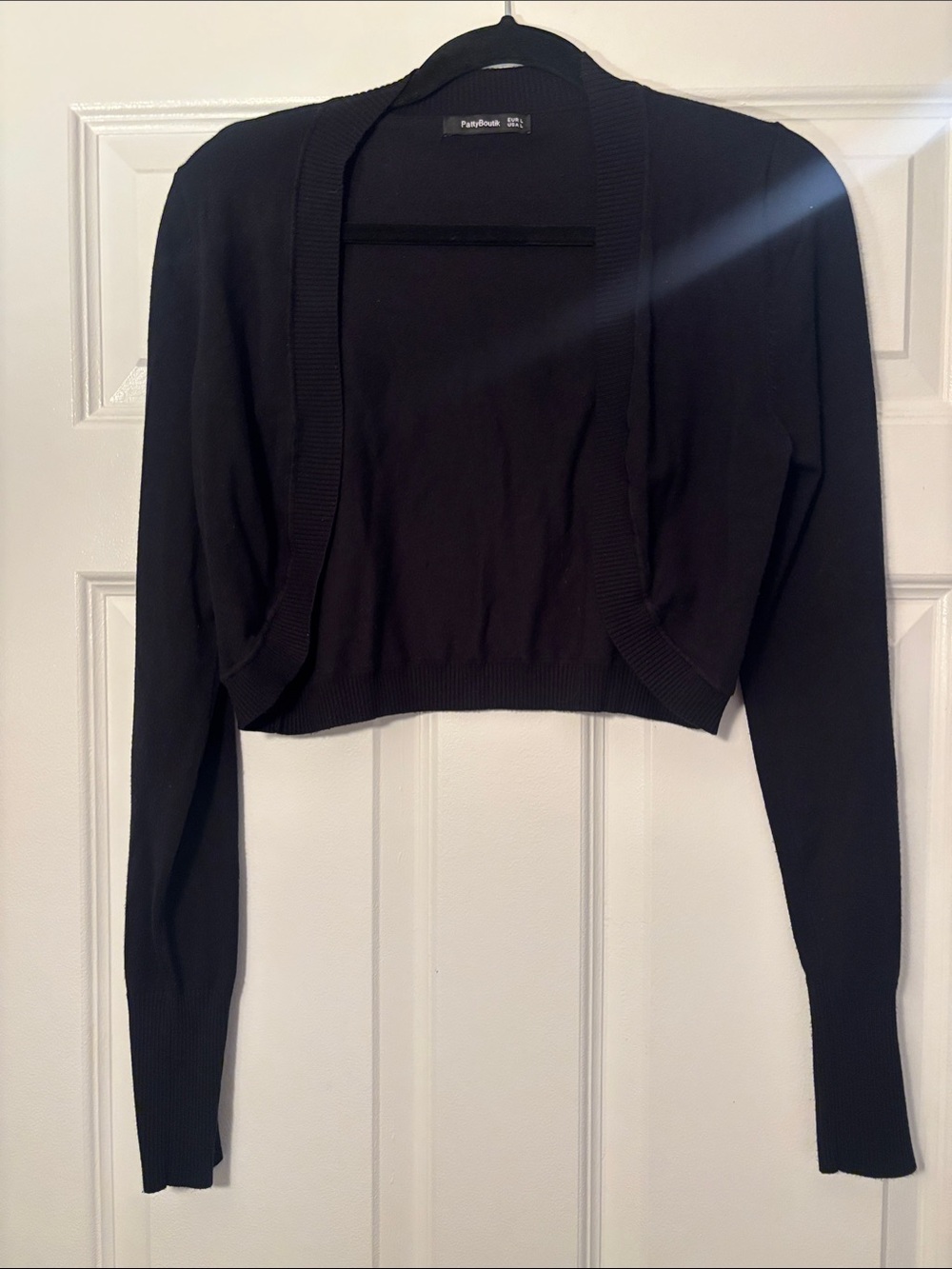 PattyBoutik Black Cropped Bolero Sweater
